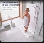 Woman Using Natural Rubber Non-Slip Bathtub Mat 40x70cm in Shower