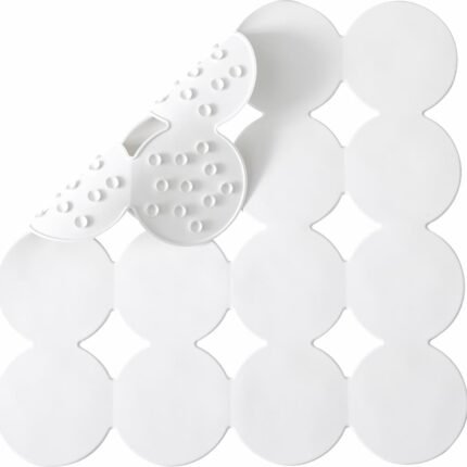 Non-slip rubber shower mat with strong suction cups for bathtub safety